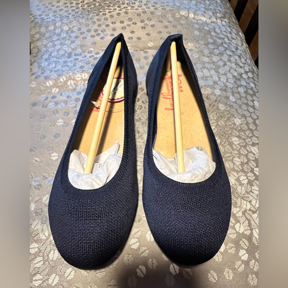Women’s Size 9 Wide Jelly Pop Shoes